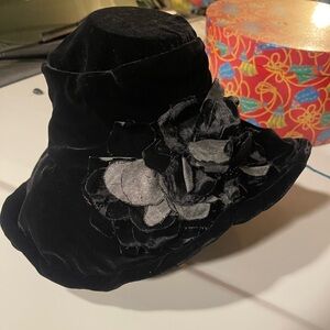 Vintage Donna Karan hat